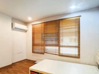 For rent 2 bedrooms condo in Yan Nawa, Bangkok