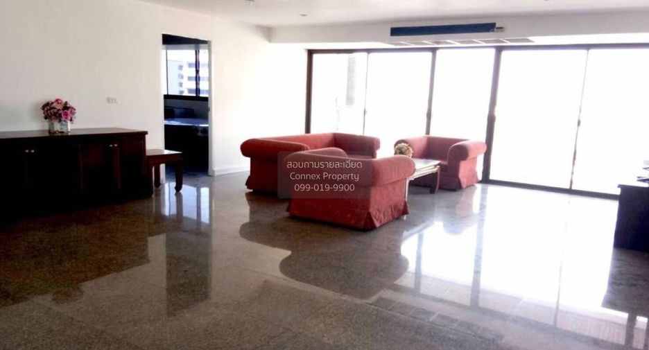 For rent 3 bedrooms condo in Watthana, Bangkok