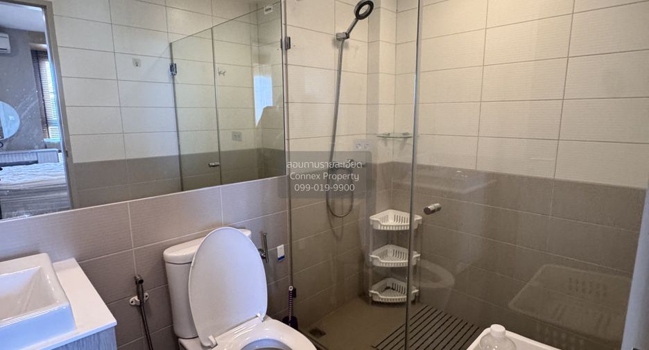 Wohnung zur Miete mit 1 Zimmer in Bang Rak, Bangkok