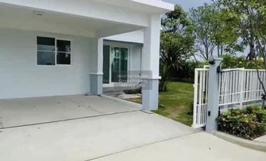 For rent 3 ベッドルーム house in Bang Bo, Samut Prakan