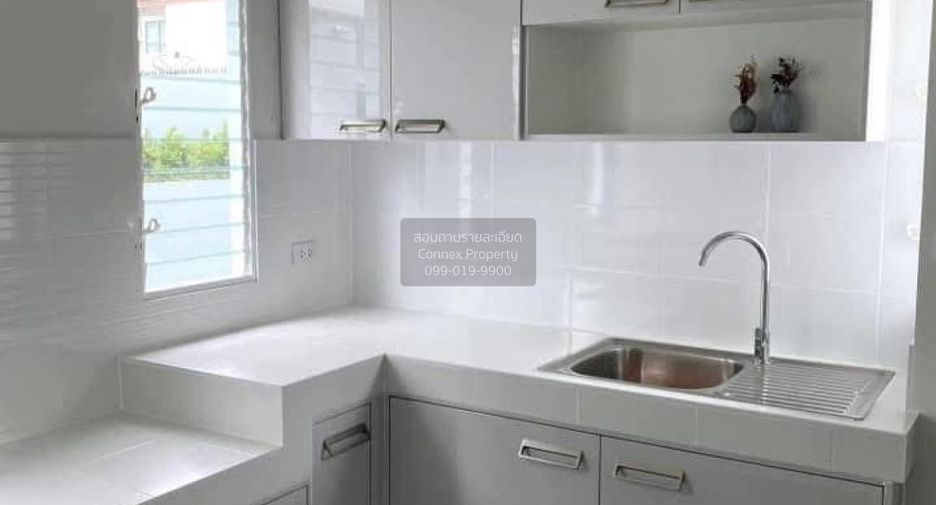 For rent 3 ベッドルーム house in Bang Bo, Samut Prakan
