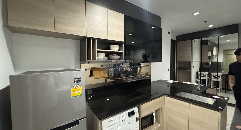 Condo en alquiler de 2 habitaciones en Huai Khwang, Bangkok