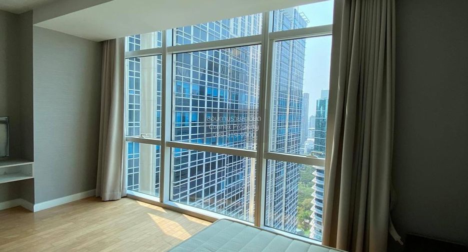Condo en alquiler de 3 habitaciones en Pathum Wan, Bangkok