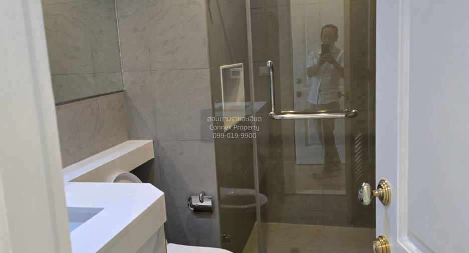 Condo en alquiler de 3 habitaciones en Pathum Wan, Bangkok