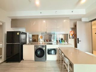 For rent 2 bedrooms condo in Bang Rak, Bangkok