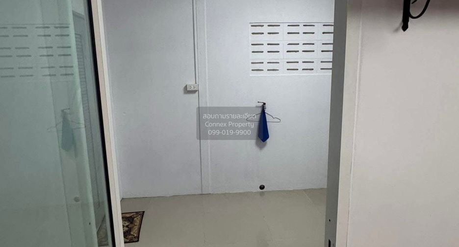 For rent 4 ベッドルーム townhouse in Mueang Nonthaburi, Nonthaburi