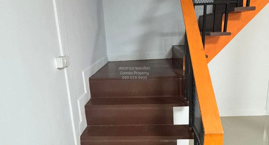 For rent 4 ベッドルーム townhouse in Mueang Nonthaburi, Nonthaburi