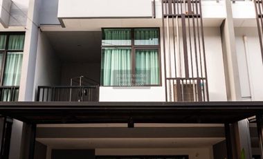 For rent 3 bedrooms townhouse in Bueng Kum, Bangkok