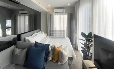 Wohnung zur Miete mit 1 Zimmer in Bang Rak, Bangkok