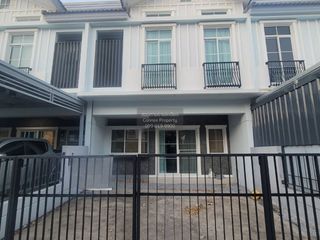 出租 3 卧室 联排别墅 在 Prawet, 曼谷