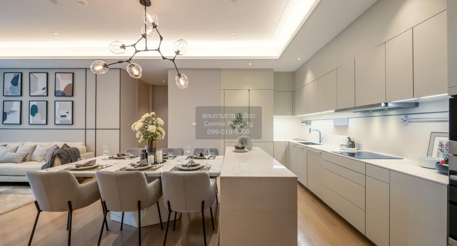 For rent 2 bedrooms condo in Pathum Wan, Bangkok