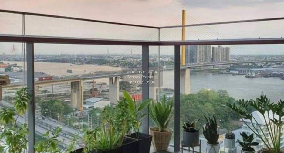 For rent 2 bedrooms condo in Yan Nawa, Bangkok