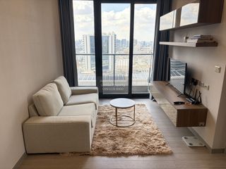 For rent 2 bedrooms condo in Huai Khwang, Bangkok