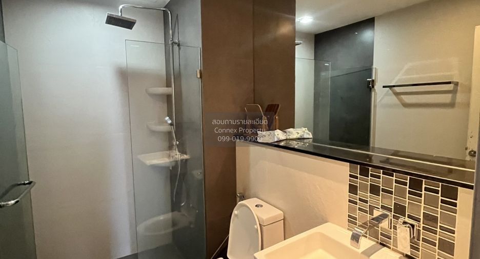 Wohnung zur Miete mit 3 Zimmer in Khlong San, Bangkok