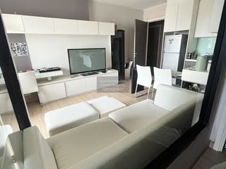 For rent 3 bedrooms condo in Khlong San, Bangkok