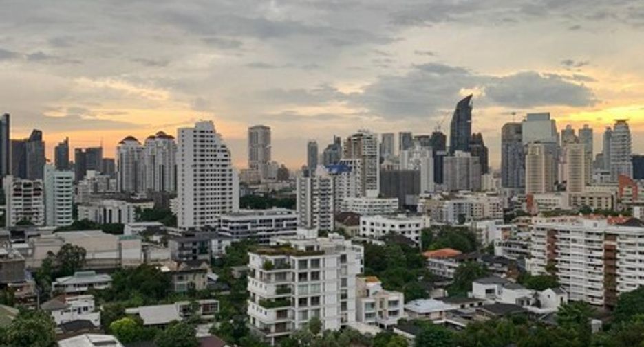 À louer 1 chambre condo à Watthana, Bangkok