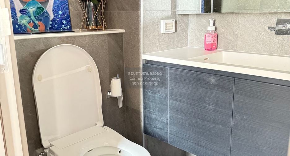 Condo en alquiler de 3 habitaciones en Huai Khwang, Bangkok