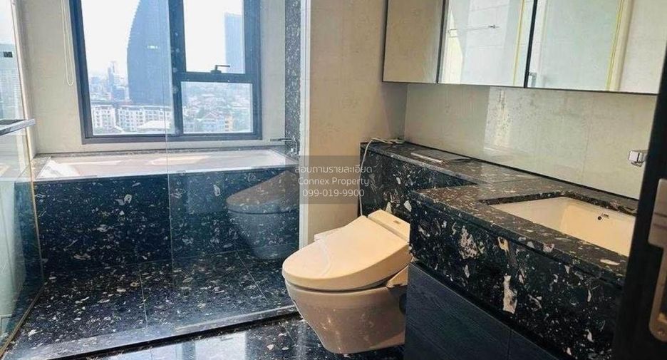 Condo en alquiler de 2 habitaciones en Khlong Toei, Bangkok