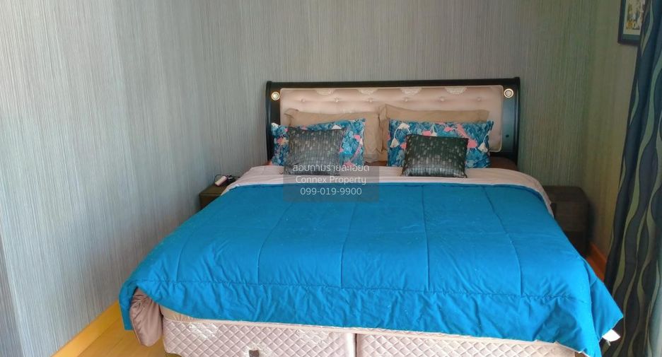 For rent 3 bedrooms condo in Khlong Toei, Bangkok