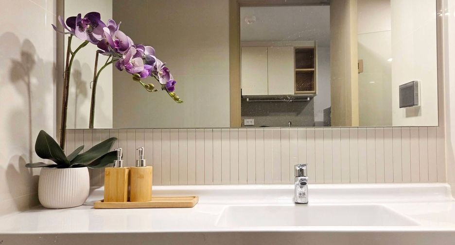 For rent 1 Beds condo in Bang Rak, Bangkok
