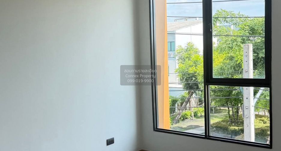 For rent 5 bedrooms townhouse in Bueng Kum, Bangkok