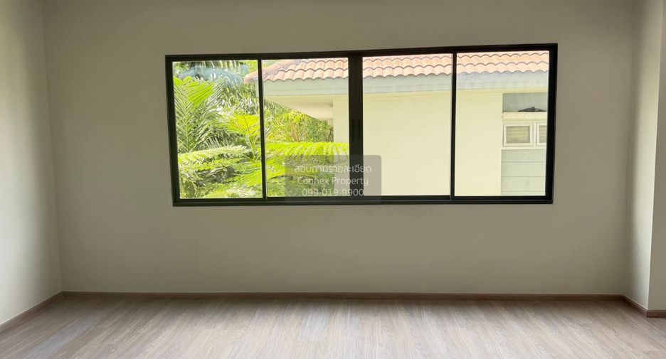 For rent 5 bedrooms townhouse in Bueng Kum, Bangkok