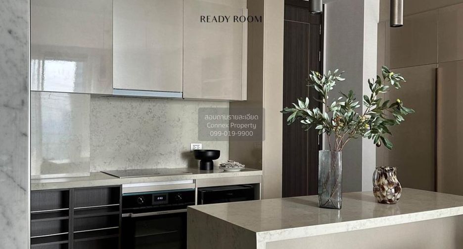 Condo en alquiler de 3 habitaciones en Khlong Toei, Bangkok