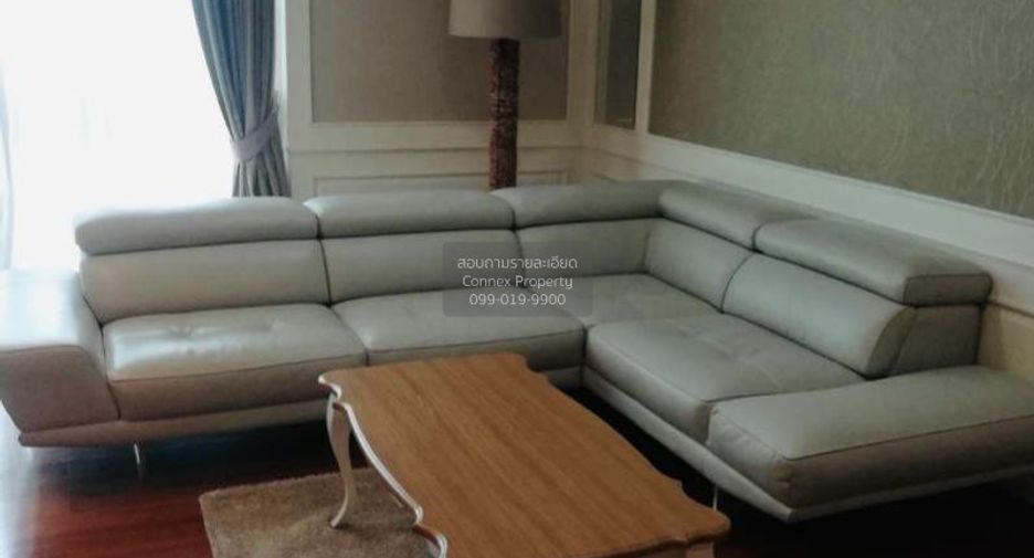 For rent 3 bedrooms condo in Khlong Toei, Bangkok