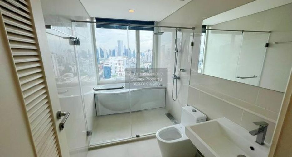 À louer 4 chambres condo à Watthana, Bangkok