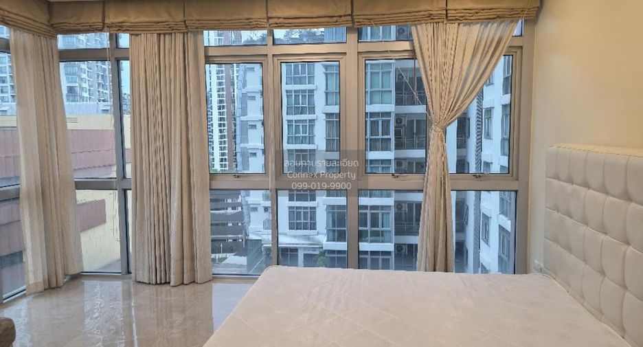 For rent 3 bedrooms condo in Khlong Toei, Bangkok
