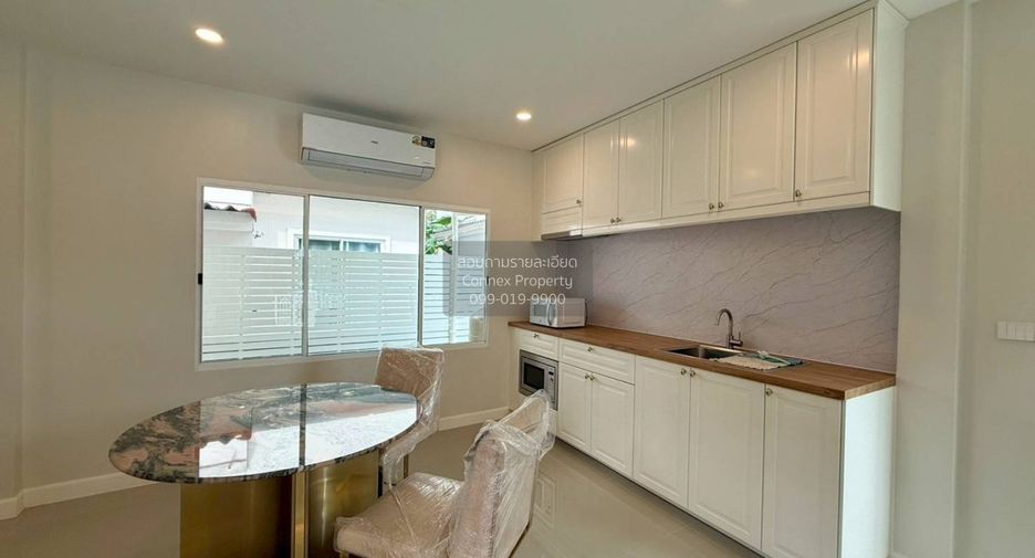 Haus zur Miete mit 3 Zimmer in Lat Krabang, Bangkok