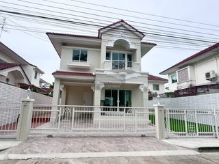 ให้เช่า 3 ห้องนอน บ้านเดี่ยว ใน ลาดกระบัง, กรุงเทพฯ