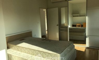 Condo en alquiler de 2 habitaciones en Khlong San, Bangkok
