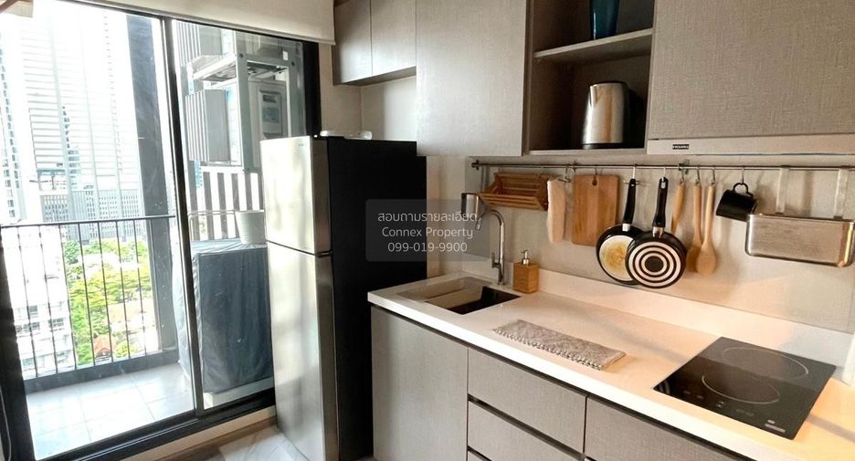 For rent 1 bed condo in Watthana, Bangkok