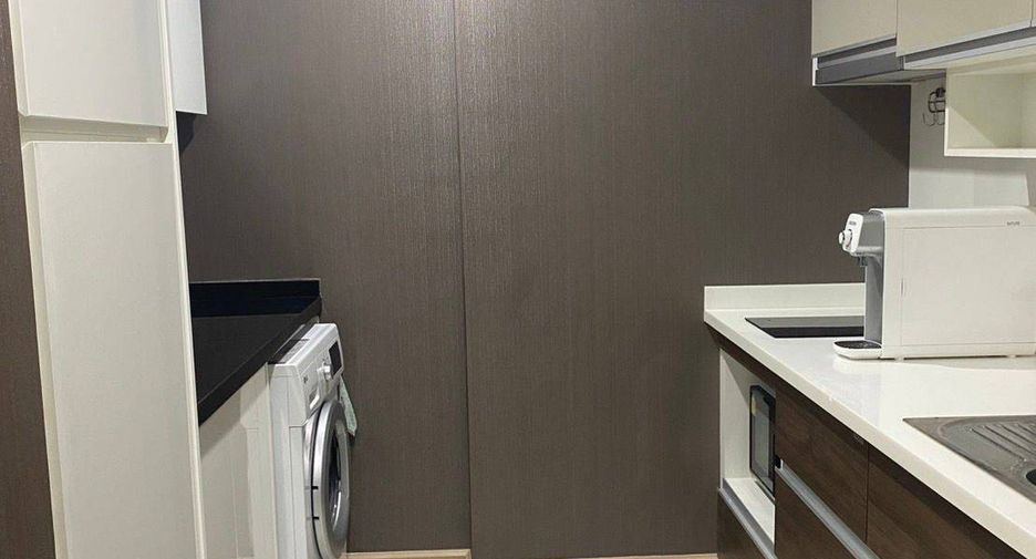 Wohnung zur Miete mit 1 Zimmer in Yan Nawa, Bangkok