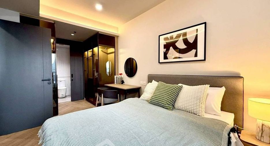 Wohnung zur Miete mit 1 Zimmer in Bang Rak, Bangkok