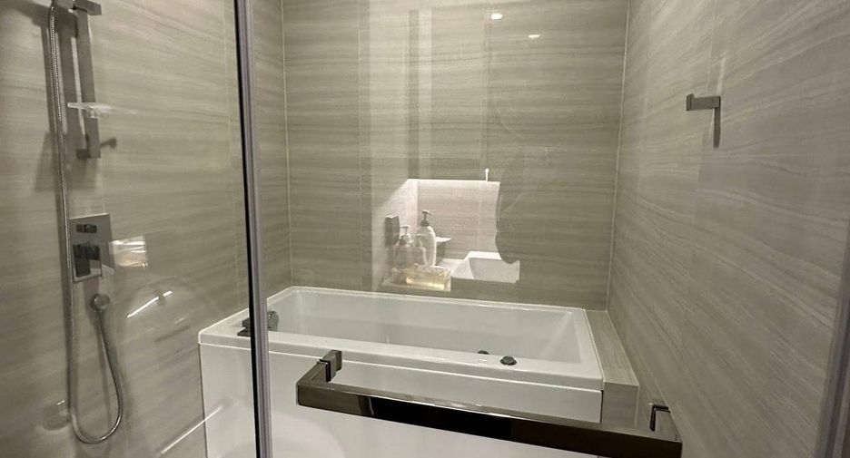 Condo en alquiler de 2 habitaciones en Watthana, Bangkok