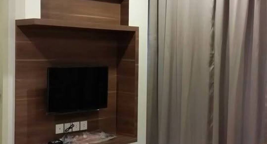 For rent 2 bedrooms condo in Pathum Wan, Bangkok