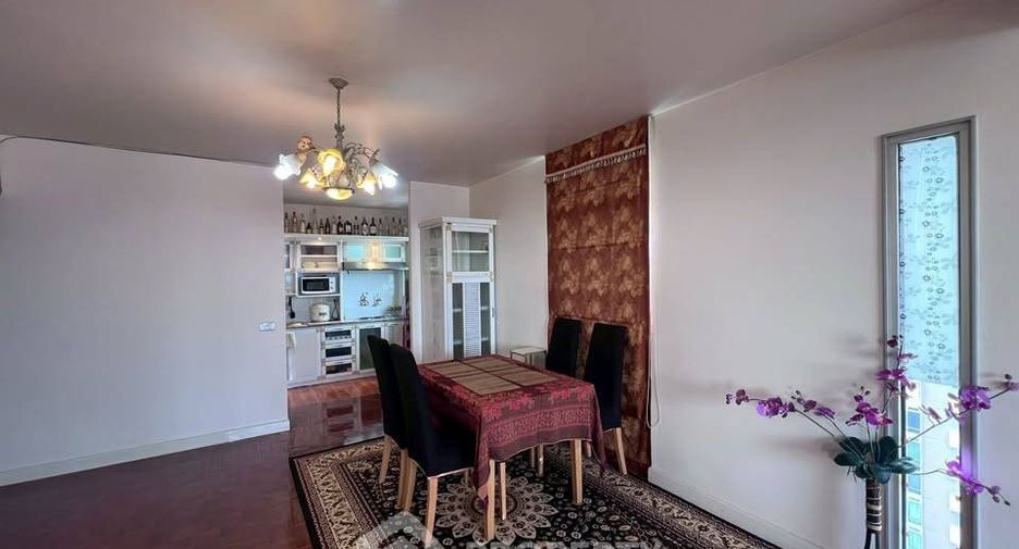 Продажа 2 спальни кондо в Йомтиен, Паттайя