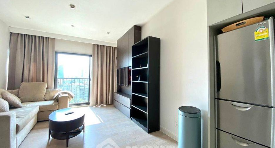For sale 1 Beds condo in Khlong Toei, Bangkok
