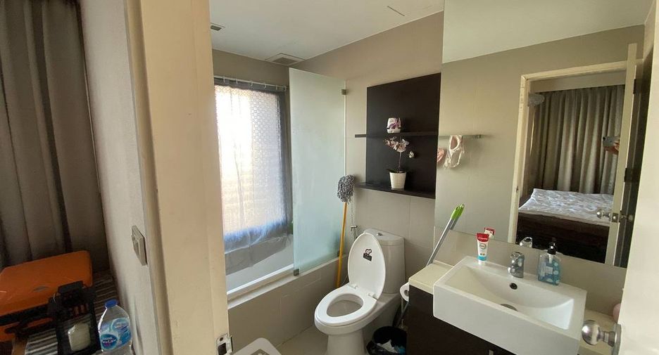 For sale 1 Beds condo in Khlong Toei, Bangkok