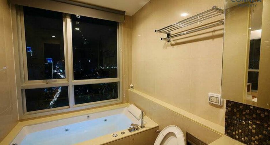Condo en alquiler de 2 habitaciones en Watthana, Bangkok