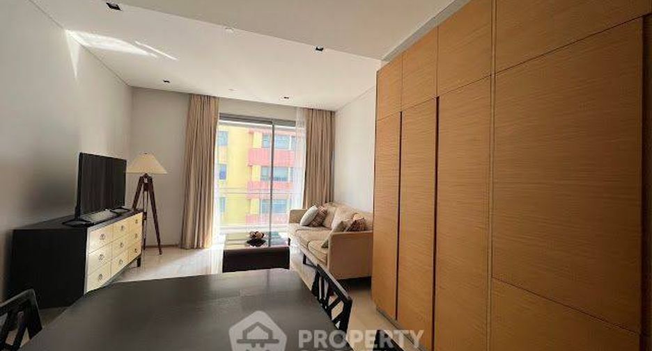 For rent and for sale 1 bed condo in Sathon, Bangkok