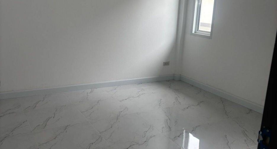 À vendre 3 chambres maison à Sattahip, Pattaya