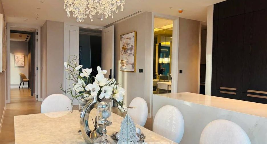 For rent and for sale 3 bedrooms condo in Pathum Wan, Bangkok