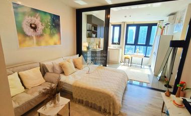 Wohnung zur Miete mit 1 Zimmer in Huai Khwang, Bangkok