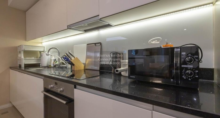 For rent 2 bedrooms condo in Sathon, Bangkok