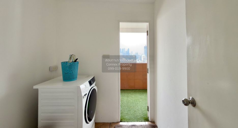 For rent 3 ベッドルーム condo in Khlong Toei, Bangkok