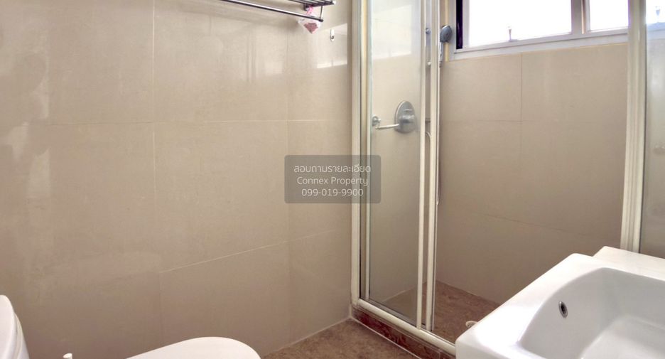 For rent 3 ベッドルーム condo in Khlong Toei, Bangkok