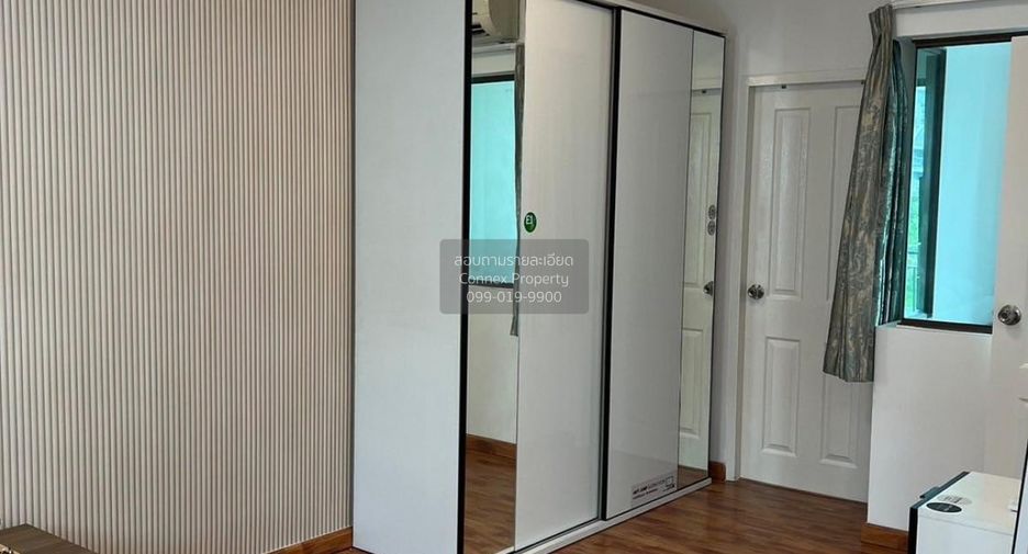 Reihenhaus zur Miete mit 3 Zimmer in Phra Khanong, Bangkok